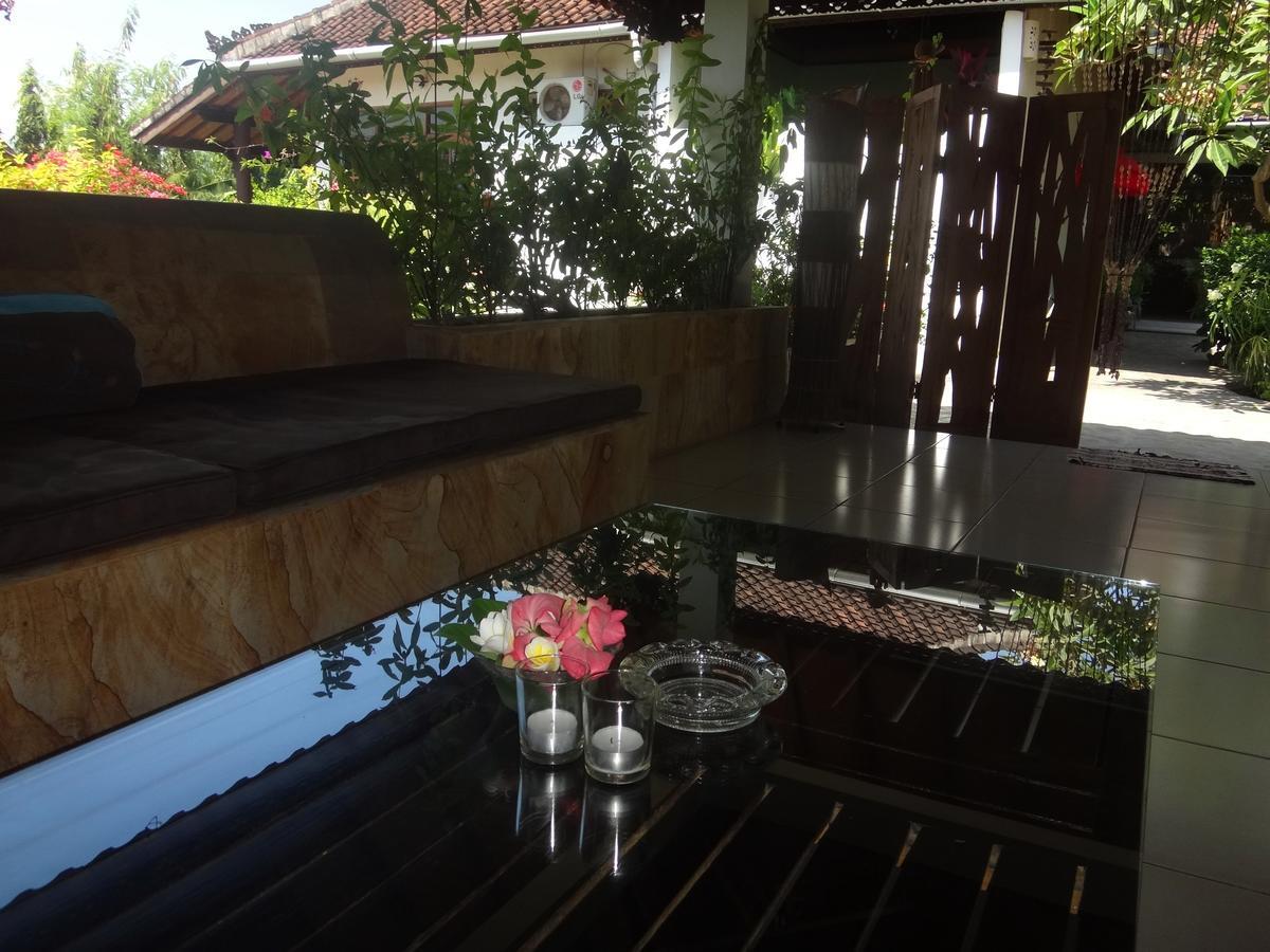 Villa Lumbalumba 러비나 외부 사진